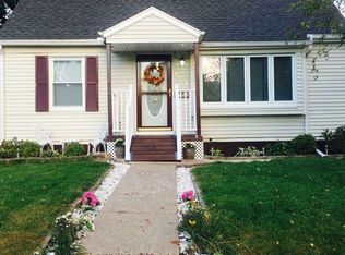 2025 44th St, Rock Island, IL