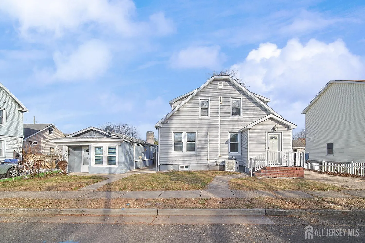 9 Rolfe Ave photo 1