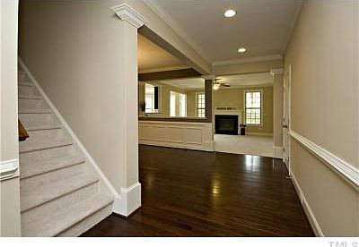 5th image of 278 Ainsley Ct
