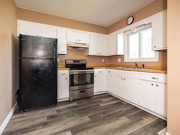 5th image of 4520 22nd Ave NW
