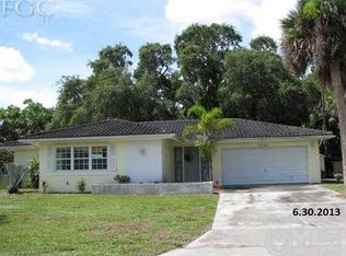 2704 E 6th St, Lehigh Acres, FL 33936