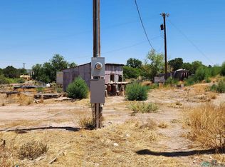 904 Montgomery Ave, Carlsbad, NM 88220