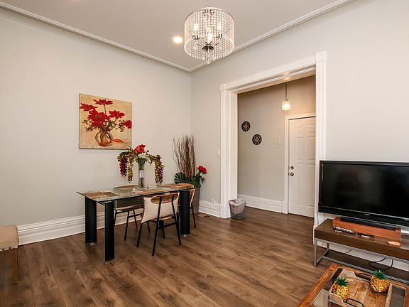 4th image of 111 S California Ave #1