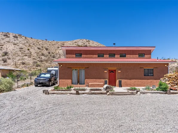 330 State Highway 76, Santa Cruz, NM 87567