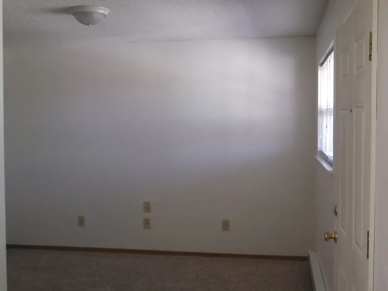 Deer Run Apartments — Photo 22
