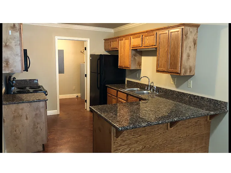 101 Serenity Ln #101 — Photo 2