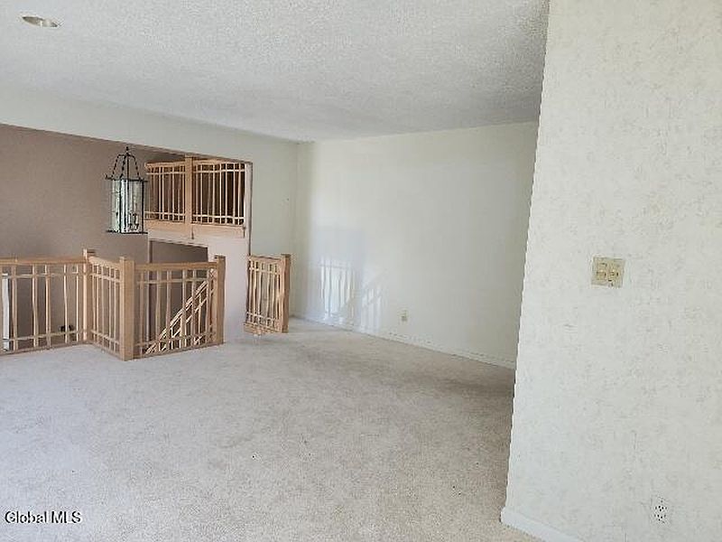 3rd image of 15 White Birch Court