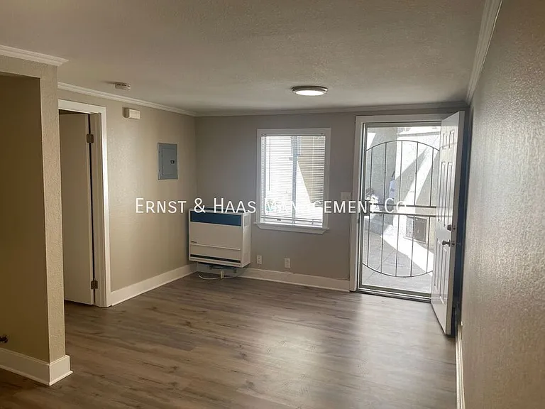 1222 E Appleton St — Photo 3