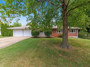 142 Romine Cir, Ballwin, MO