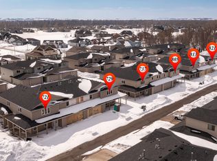 722 Compass Ln, Bismarck, ND 58504