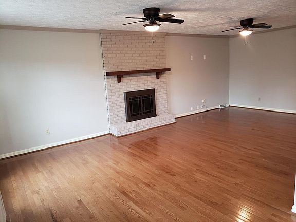 5th image of 3861 Leighwood Dr