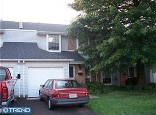 703 Springhouse Ct, Lansdale, PA 19446