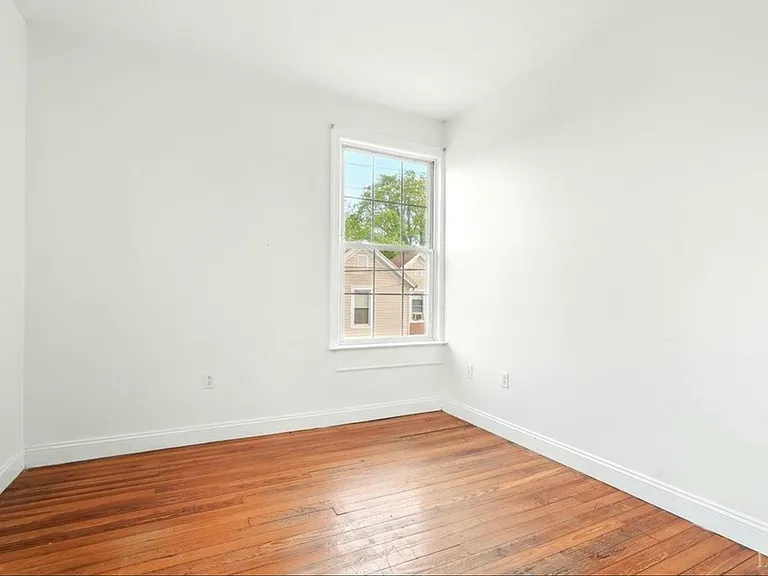 1423 Pierce St — Photo 34