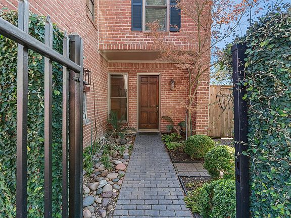 2nd image of 6732 Vanderbilt St