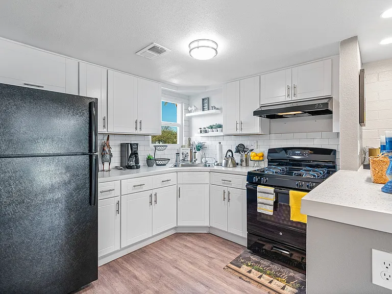 Seventh Apartments Kitchen 2