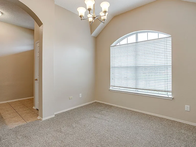 8136 Zion Trl — Photo 6