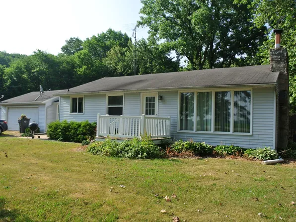 4540 W Us Highway 12, Buchanan, MI 49107