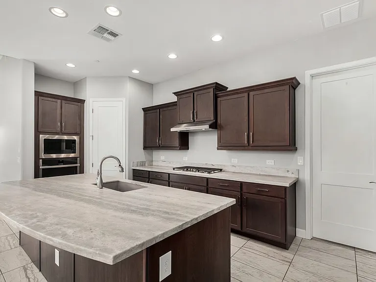 11905 W Creosote Dr — Photo 13