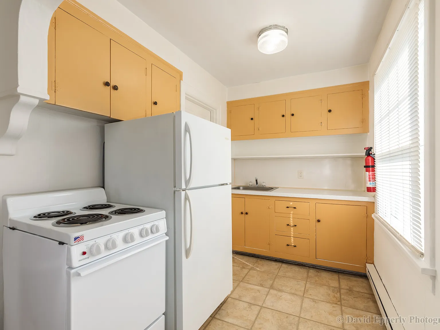 1 bed, 750 sqft, $985 — Photo 2
