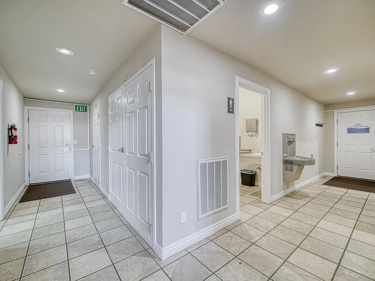 Stone Brook Apartments — Photo 33