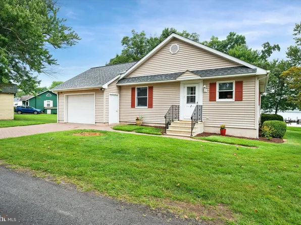 1 Ferry Point Ln, Earleville, MD 21919