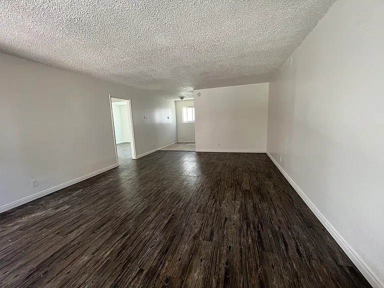 420 E Pleasant Valley Rd #2 — Photo 7