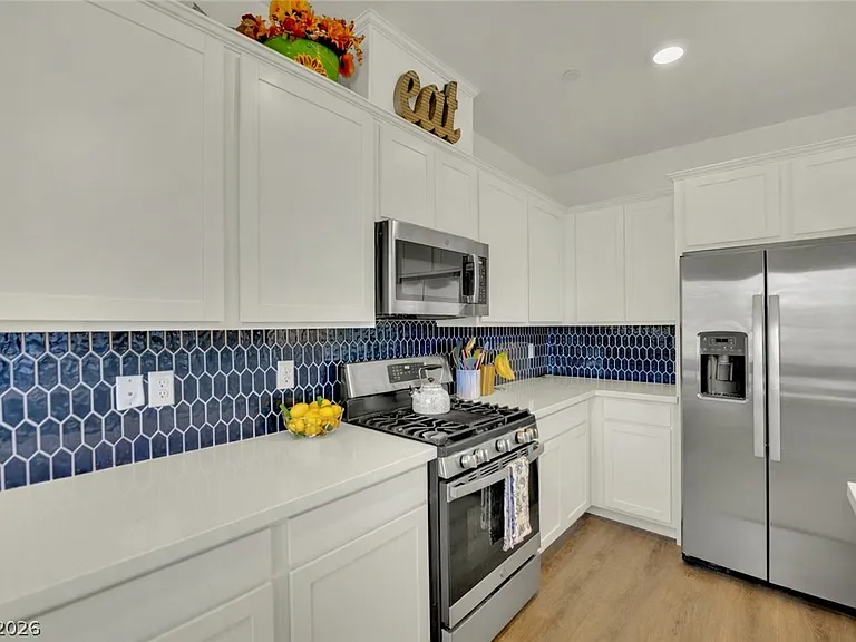129 Laguna Commons Ln — Photo 9