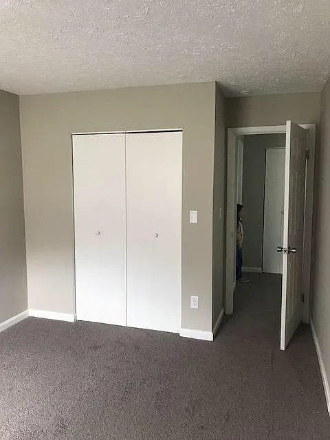 Building Photo - 1125 Harvest Dr NE #3