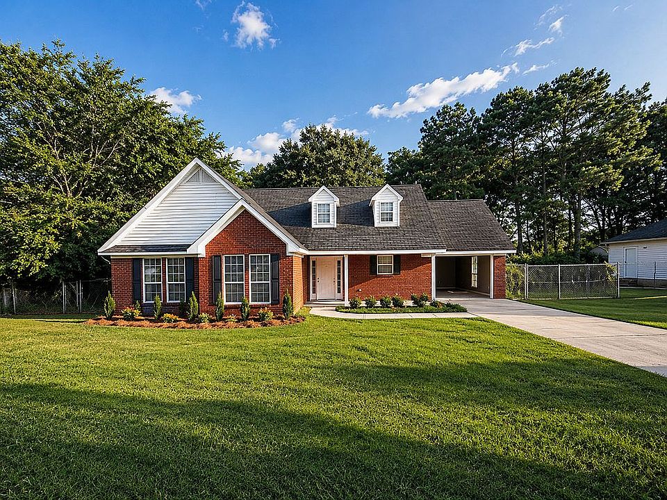 1st image of 108 Colonial Cir