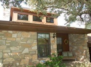 2123 W Lane Dr, Kerrville, TX 78028