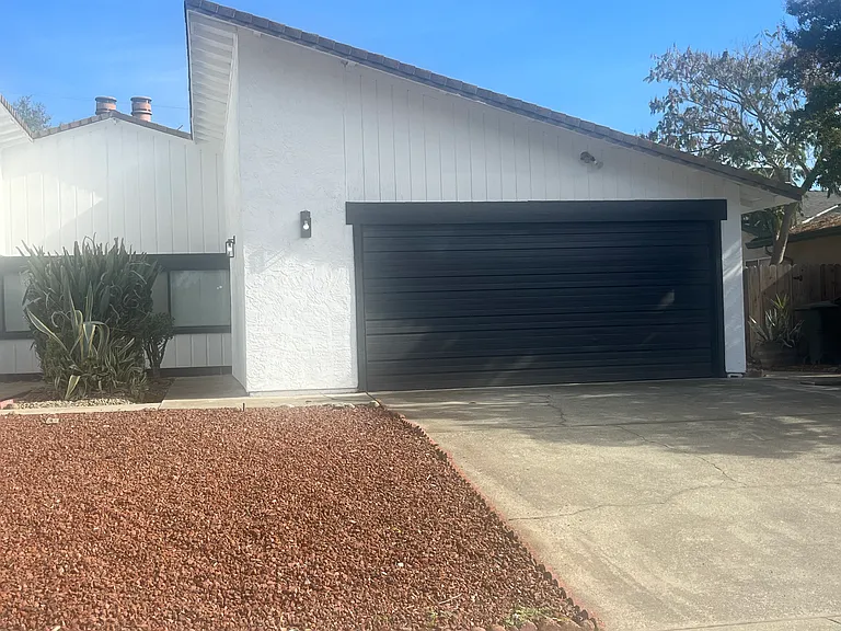 2811 Pepper Oaks Dr — Photo 5