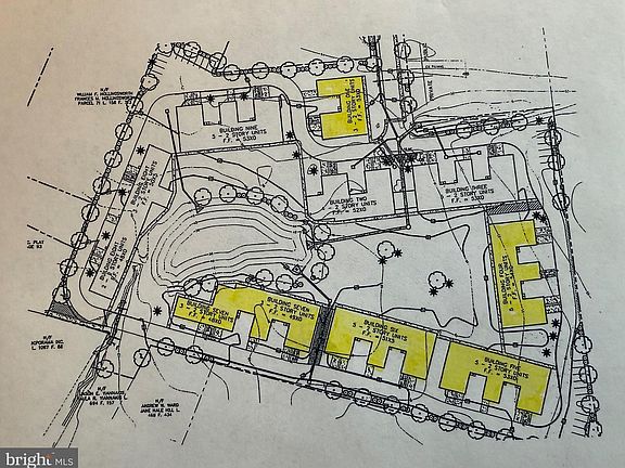 2nd image of 202 Everett Ln