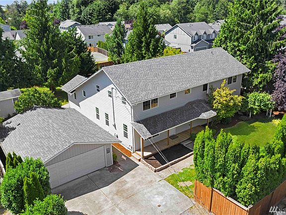 2nd image of 14722 86th Ave E