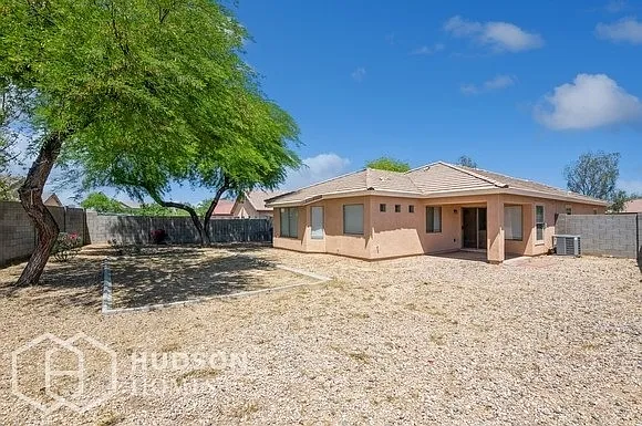 1535 W Nancy Ln — Photo 22