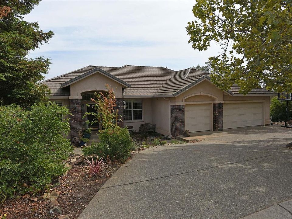 1st image of 3233 Warren Ln