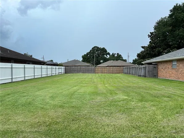 Giuffrias Ave, Metairie, LA 70001