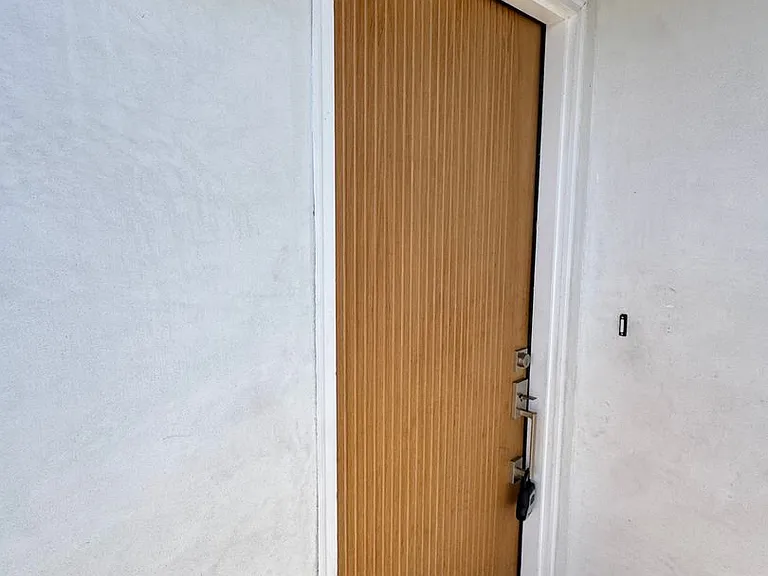 1319 S St. Andrews Pl — Photo 2