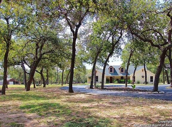 2nd image of 2749 County Road 319