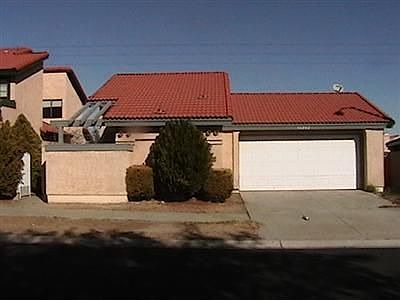 1st image of 16202 Jasmine St