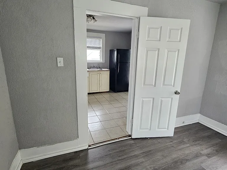 319 N Pine St #2 — Photo 9