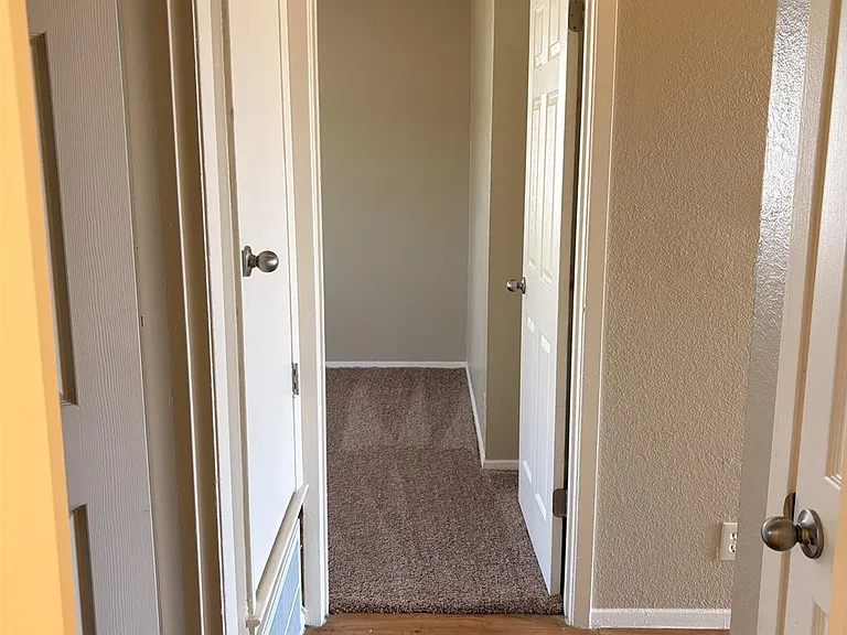 9902 Roxanna Dr #D — Photo 10