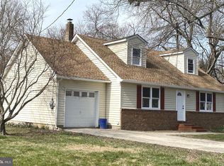 944 Wyoming Ave, Croydon, PA 19021