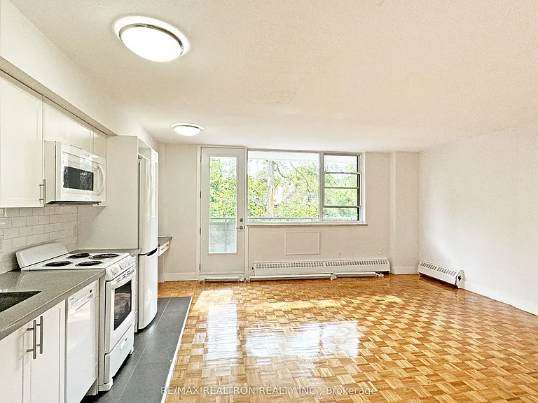276 Saint George St #804 — Photo 3