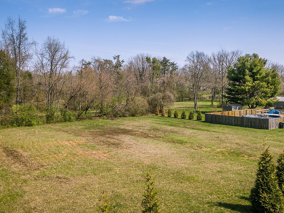1st image of 7001 Janes Farm Dr