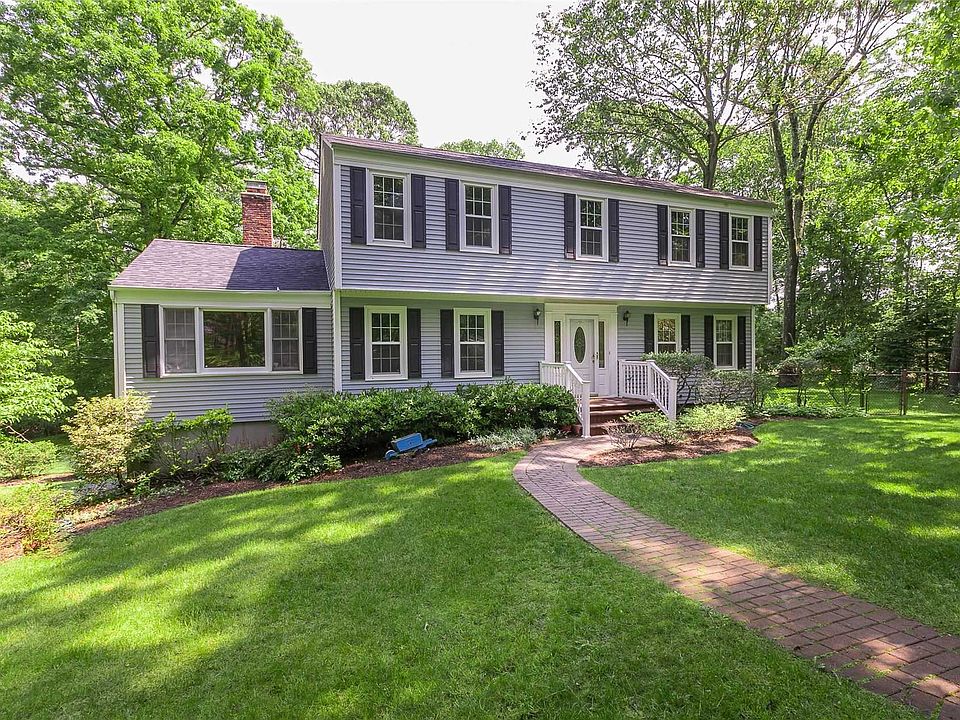 1st image of 5 Arlington Ct