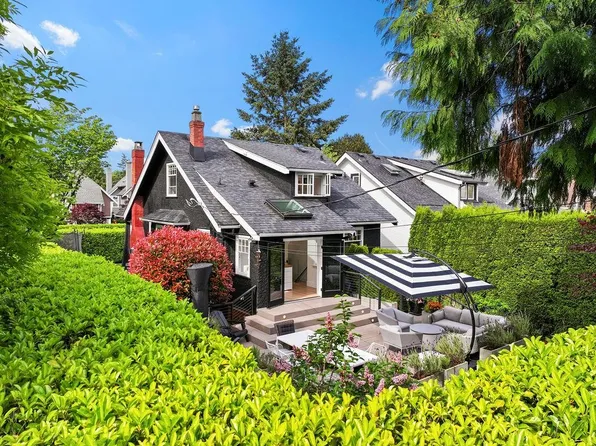 3392 W 8th Ave, Vancouver, BC V6R 1Y4