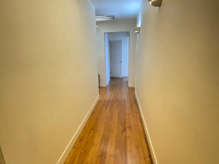 48 Winter St #5R — Photo 10