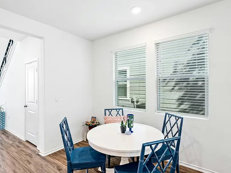 10303 Buster Dr — Photo 7