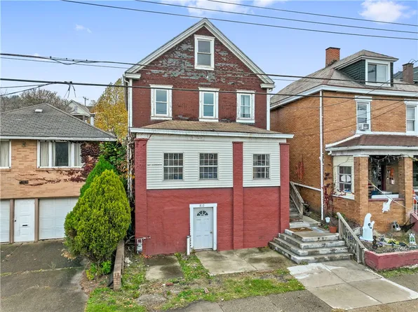 812 Duss Ave, Ambridge, PA 15003