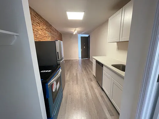 Rented by Outpost Brokerage LLC | media 40